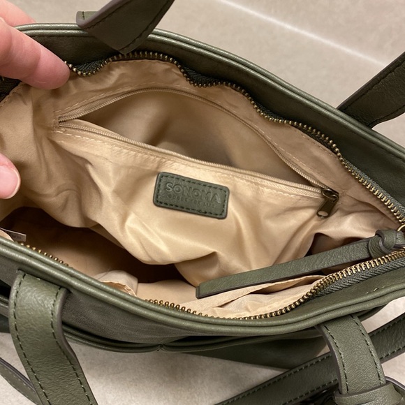 Olive Green Leather Sonoma purse - Picture 3 of 3